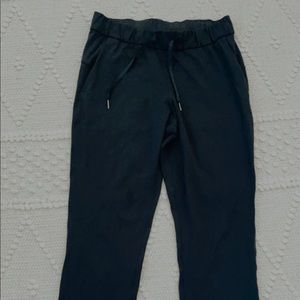 Lululemon “on the fly” black pants!!